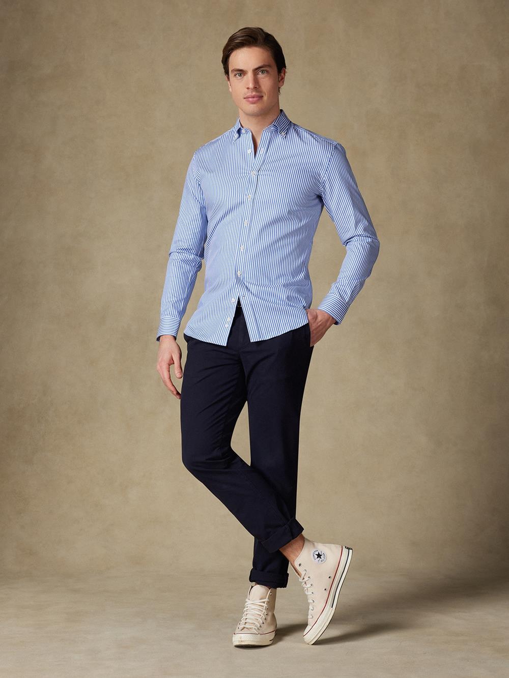 Taillierthemd Colin mit blauen Streifen - Button down kragen