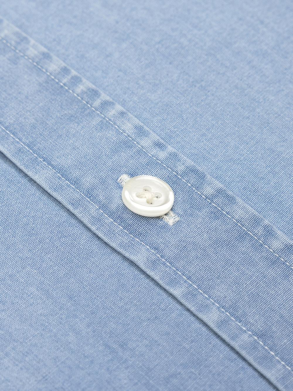 Dane Taillierthemd aus himmelblauem Denim - Button down kragen