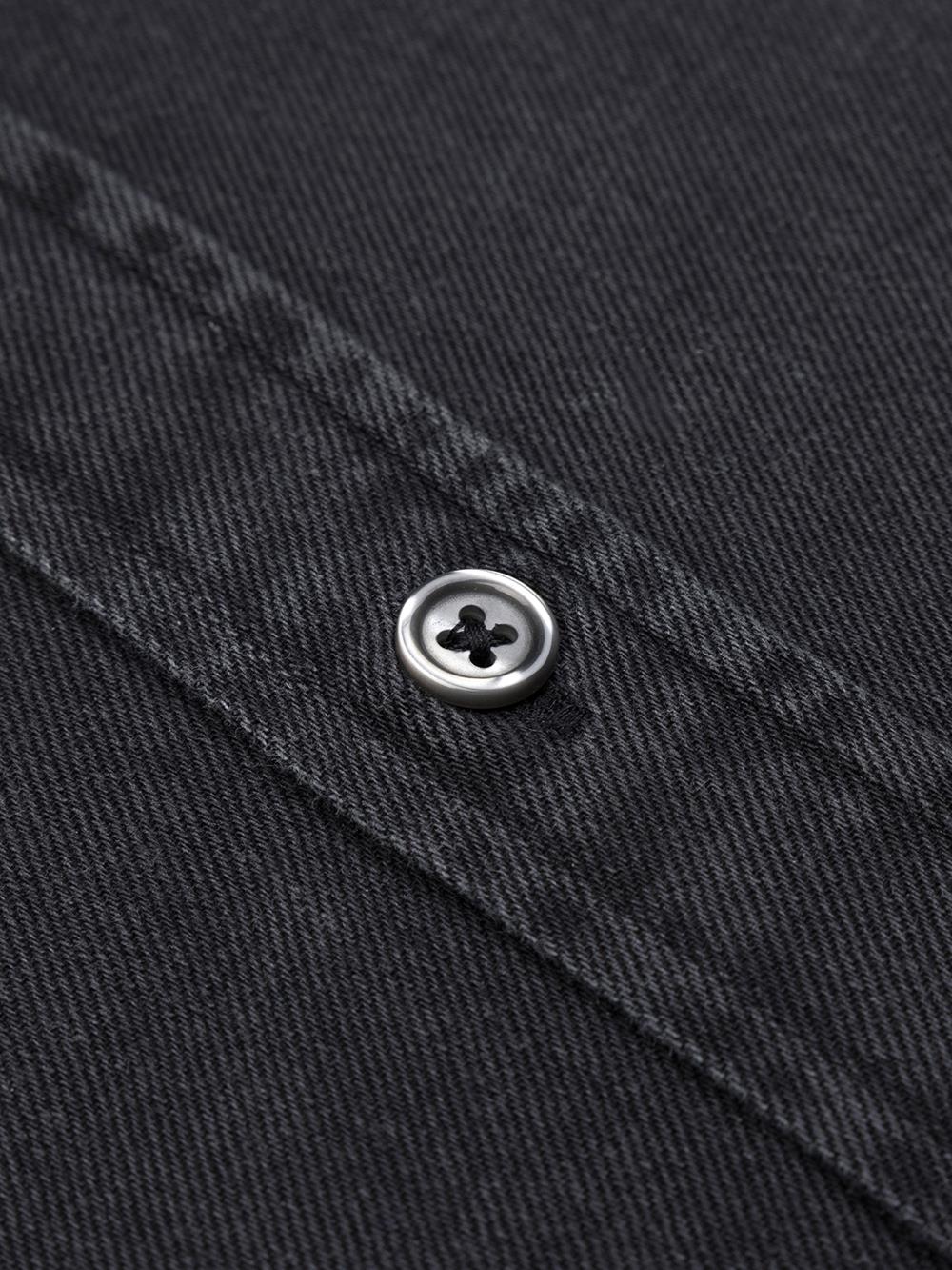 Gustavs Taillierthemd aus schwarzem Jeansstoff - Button down kragen