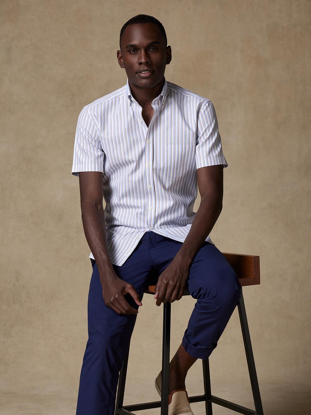 Finn short sleeves shirt with sand and blue stripes   - Buttoned collar