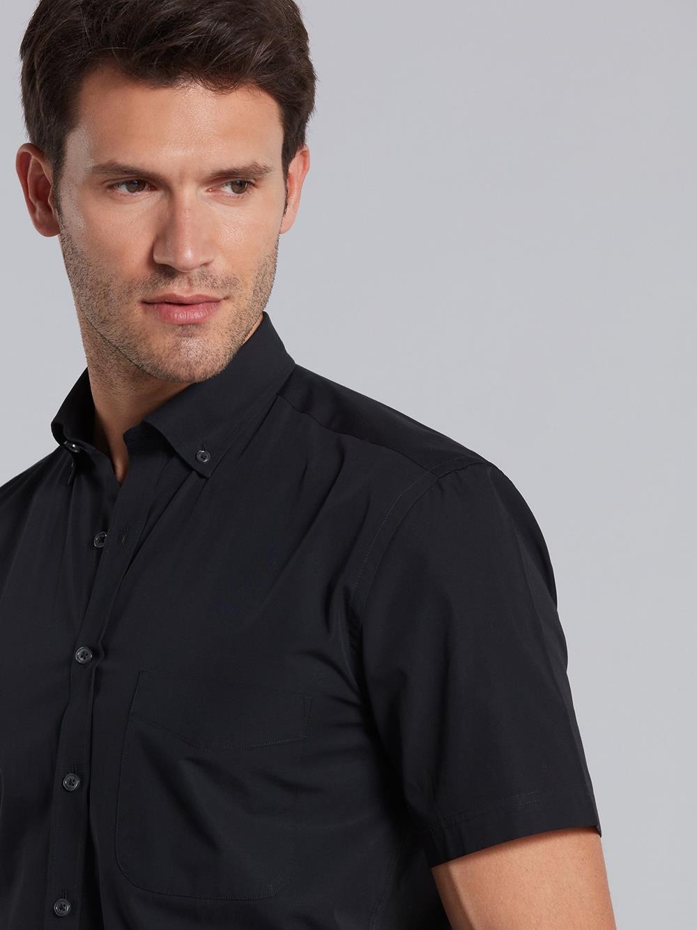 Black poplin shirt - Short Sleeves