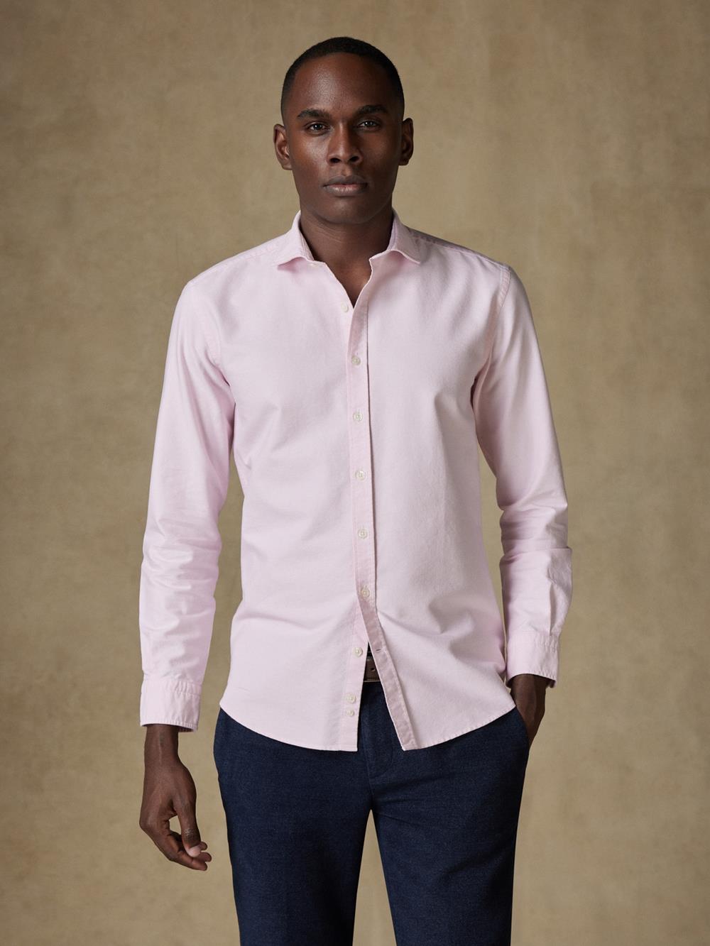 Camisa entallada oxford orgánica lavada rosa