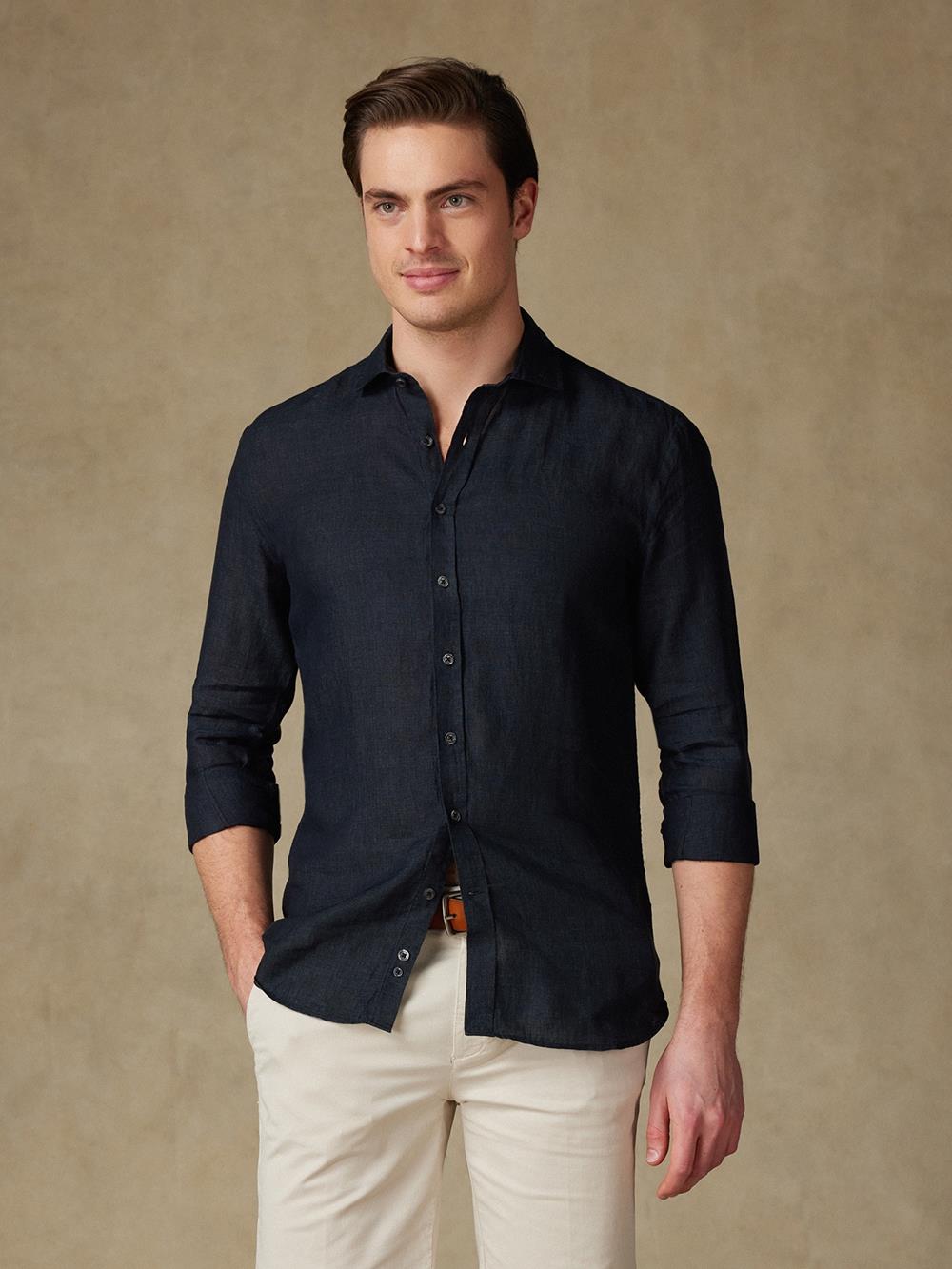 Camisa slim fit Olaf en lino negro