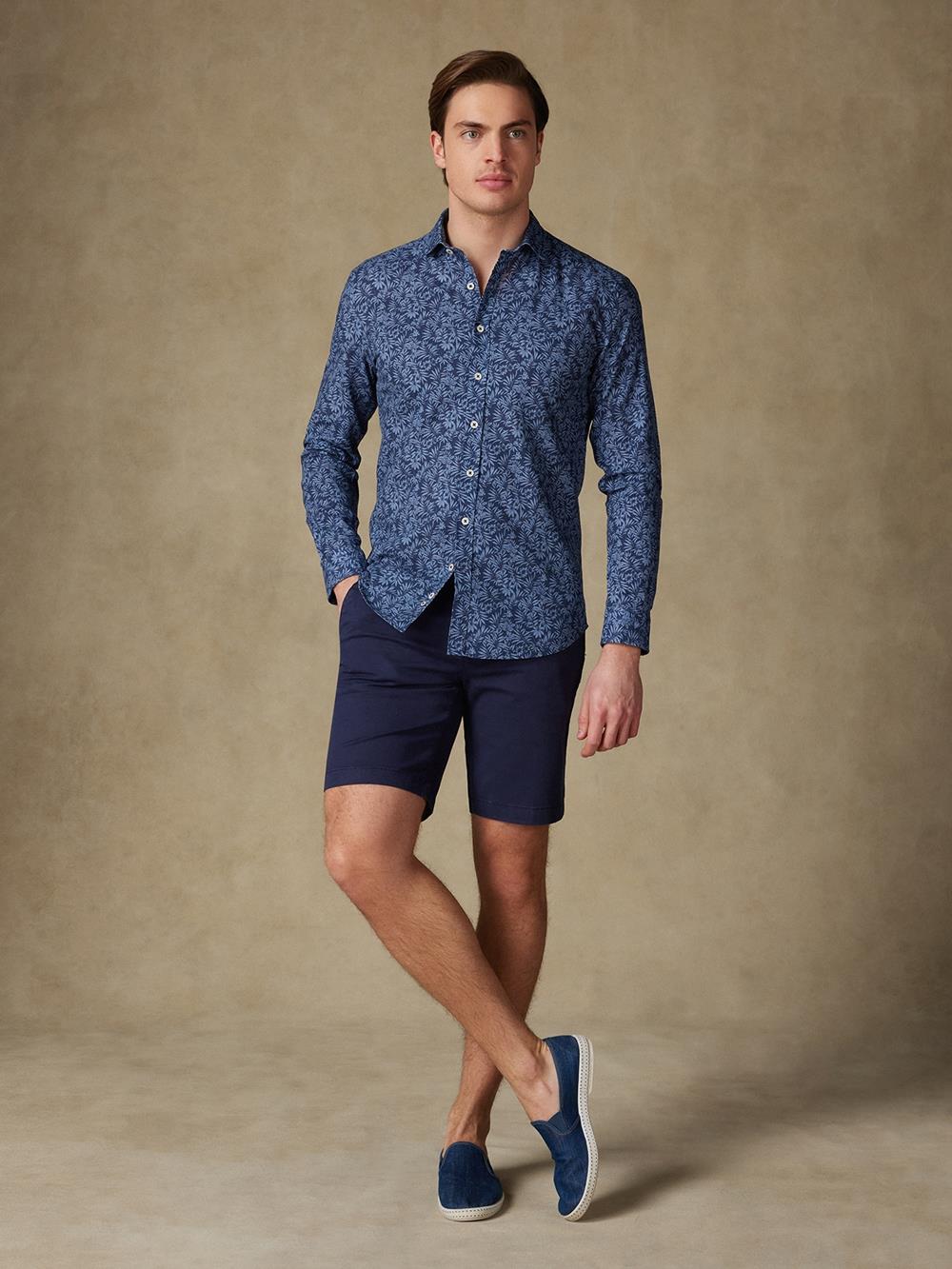 Camicia slim fit slim fit Spike in lino navy con stampa floreale 