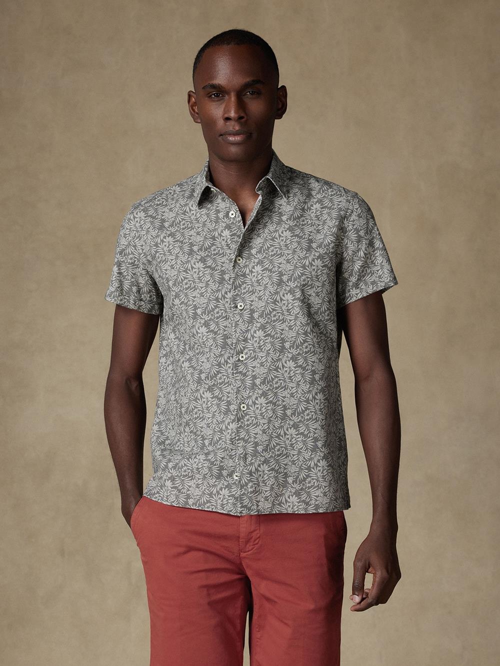 Spike shortsleeves shirt in khaki linen with floral print 