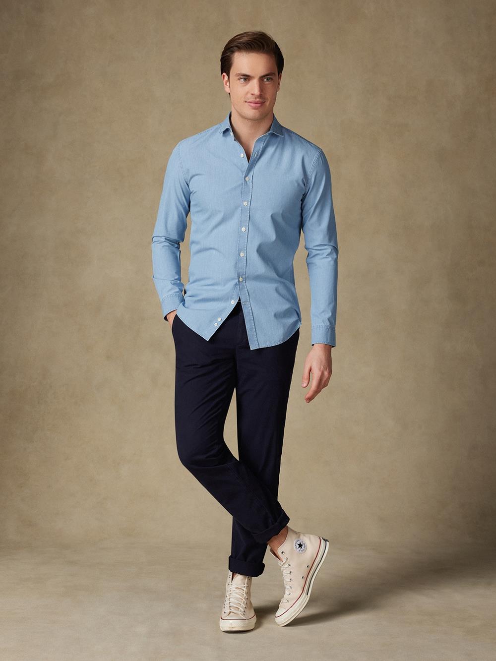 Chemise cintrée Dane en denim ciel  - Grande longueur de manches