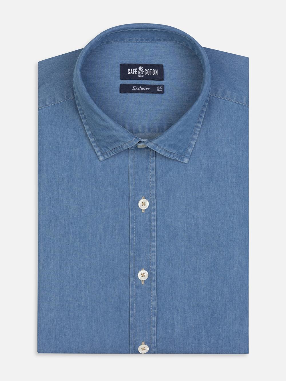 Chemise cintrée en denim ciel - Petit col