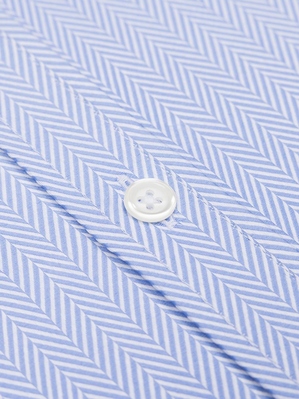 Tailliertes Hemd mit Fischgrätenmuster himmelblau  - Kleiner Kragen