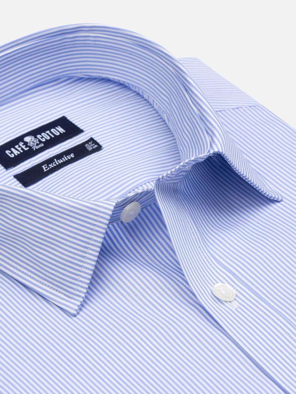 Menthon-Tailliertes Hemd mit himmelblauen Streifen - Kleiner Kragen