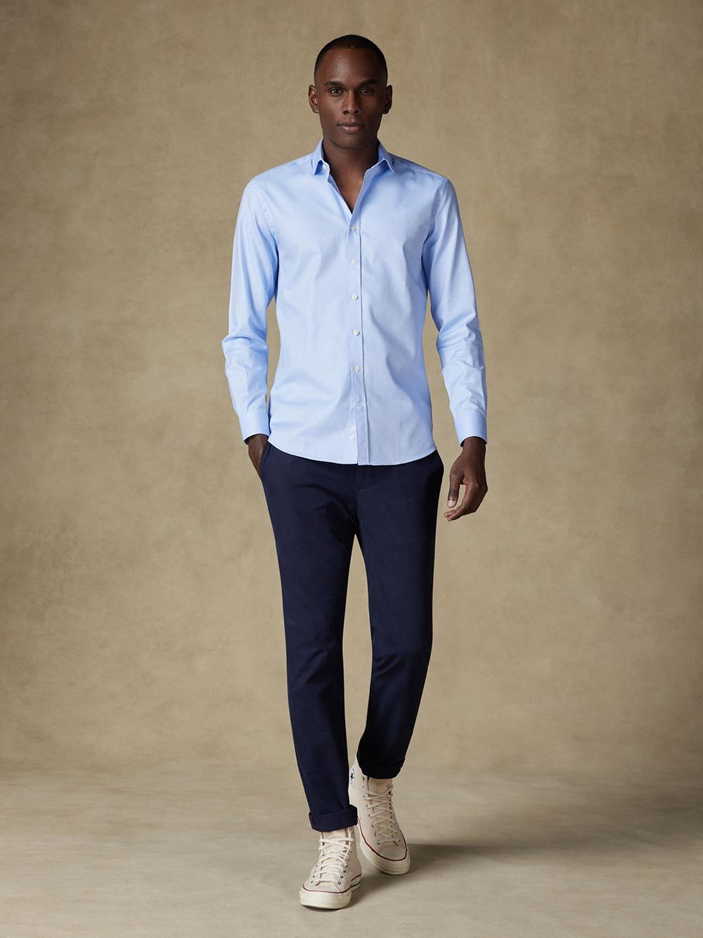 Camicia slim in twill cielo - Colletto piccolo