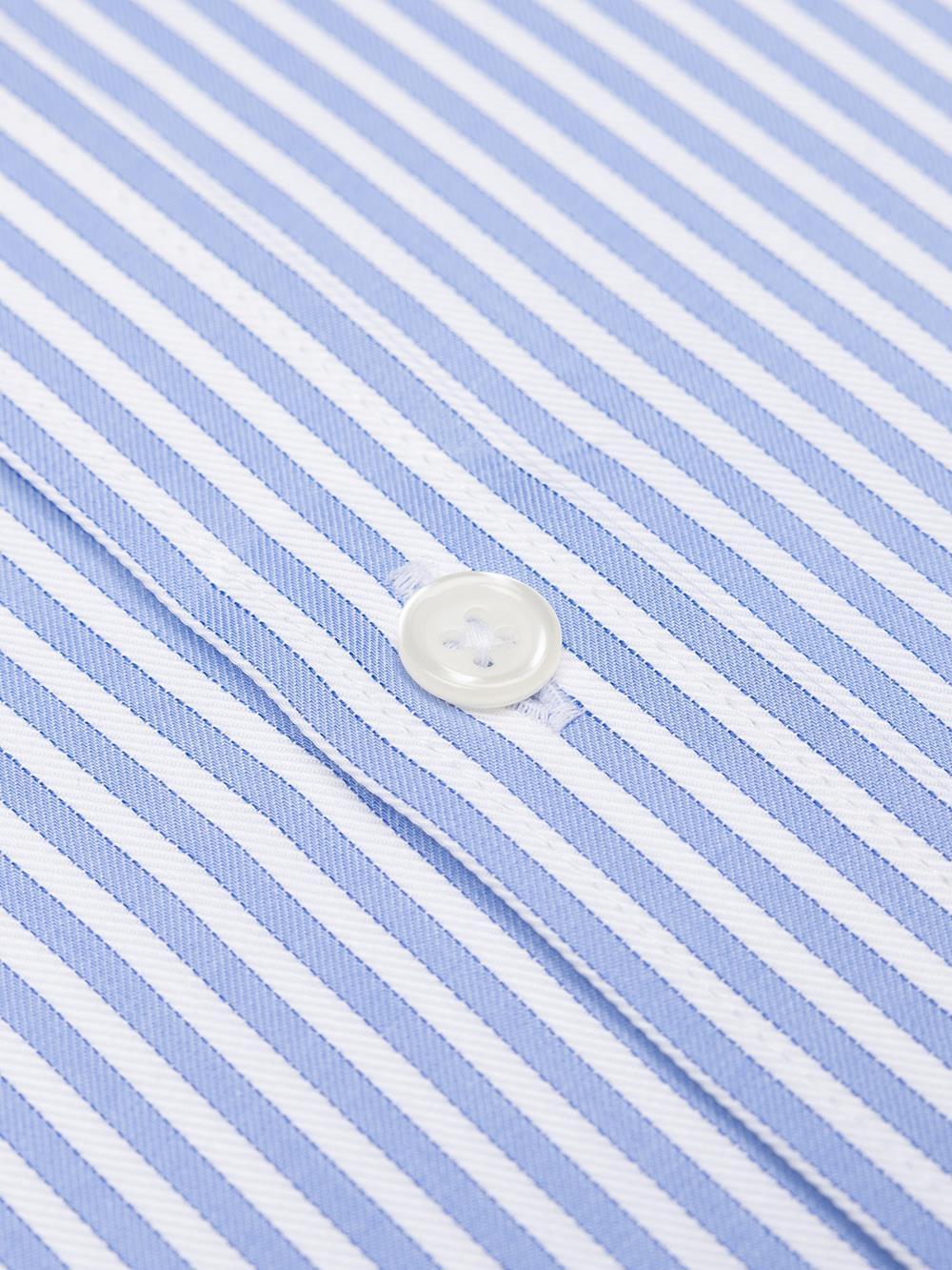 Tailliertes Hemd Colin mit Streifenmuster himmelblau  - Doppelmanschetten