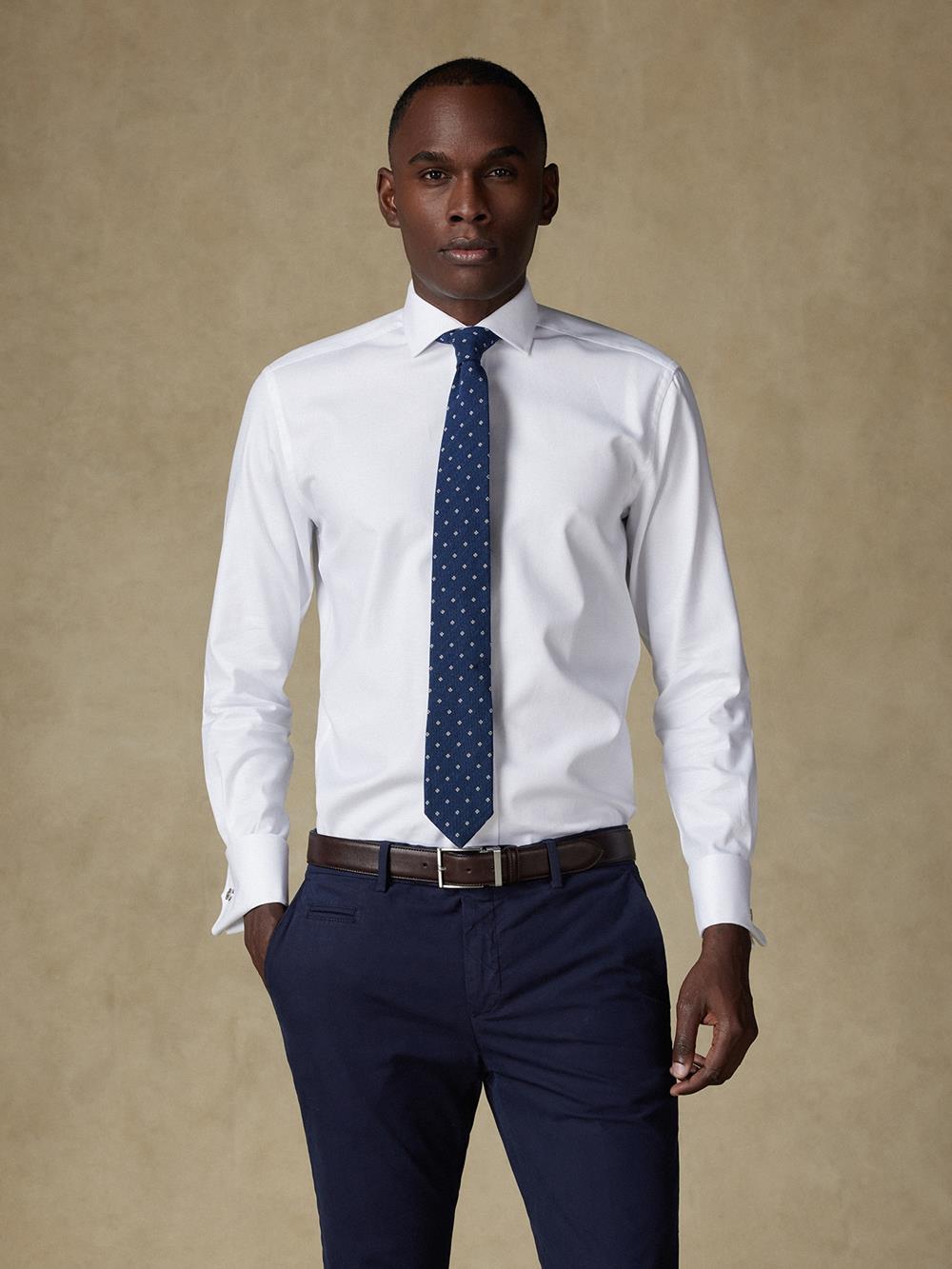 Slim-fitted wit twill overhemd - Musketier manchetten