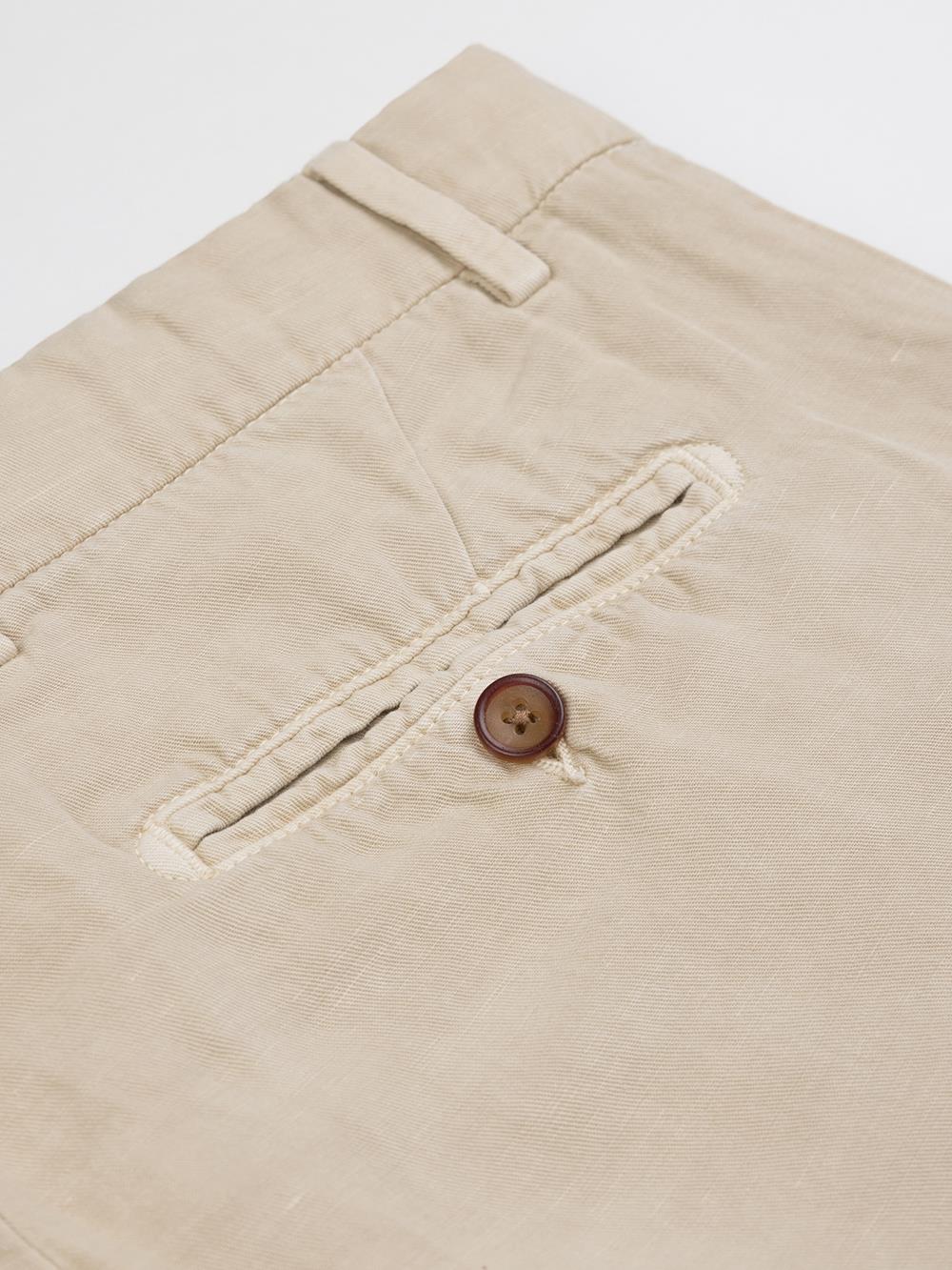 Greg bermuda shorts in sand linen 