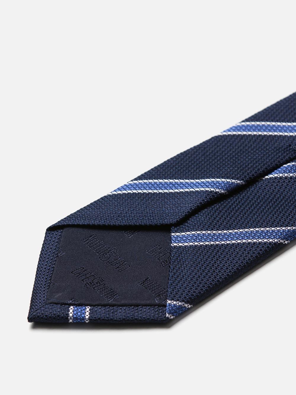 Cravate en soie à rayures bleues