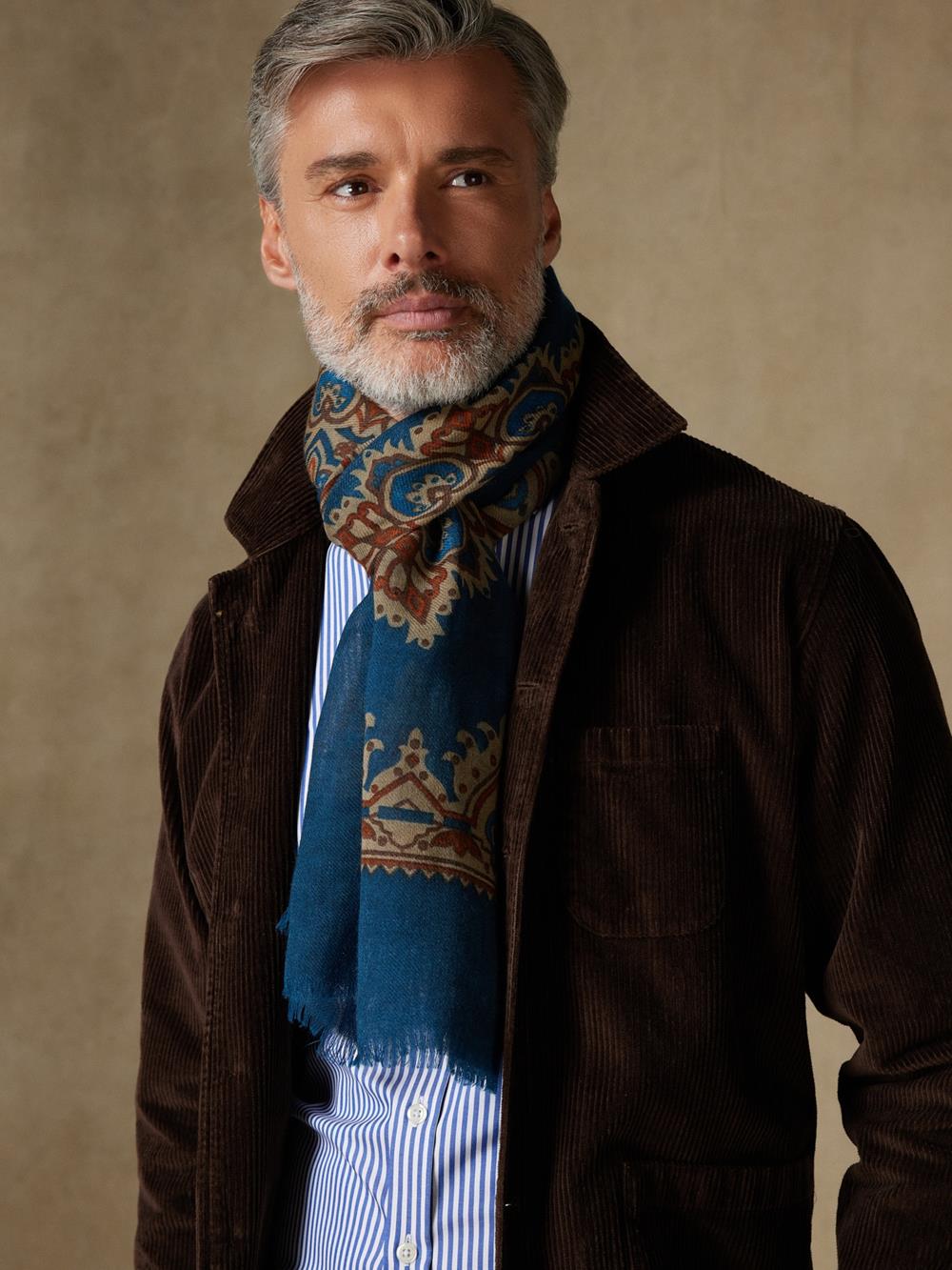 Daman scarf in patterned wool