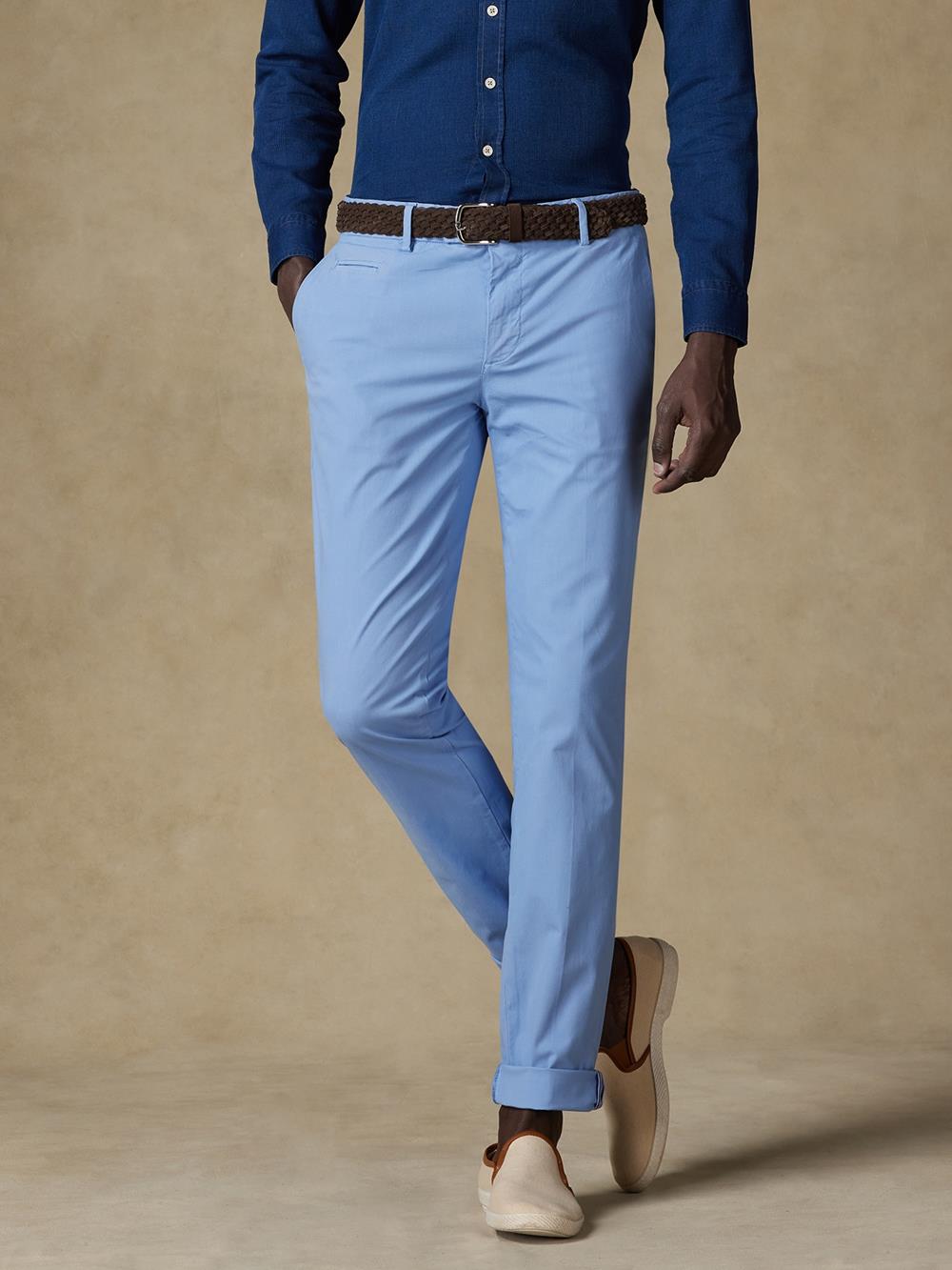 Hemelsblauwe chino broek