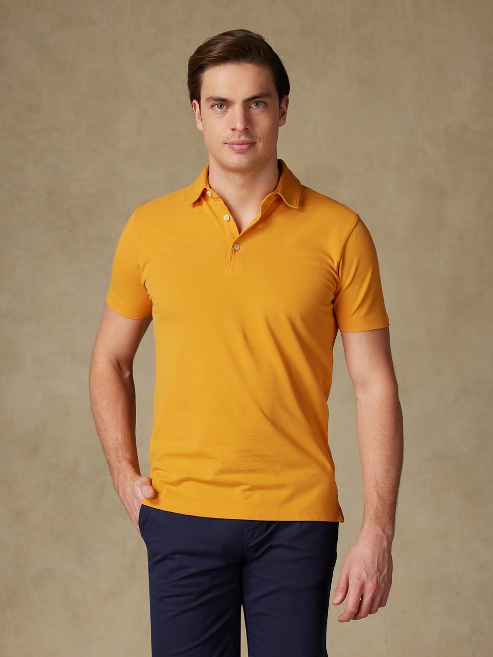 Heritage polo in safran piqué