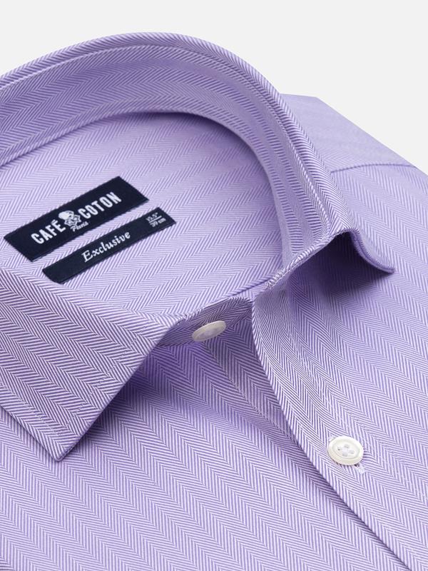 Camisa violeta de espiga