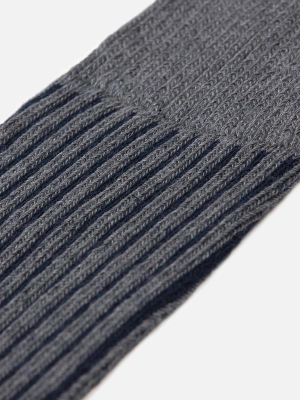 Berty socks with anthracite structured stripes