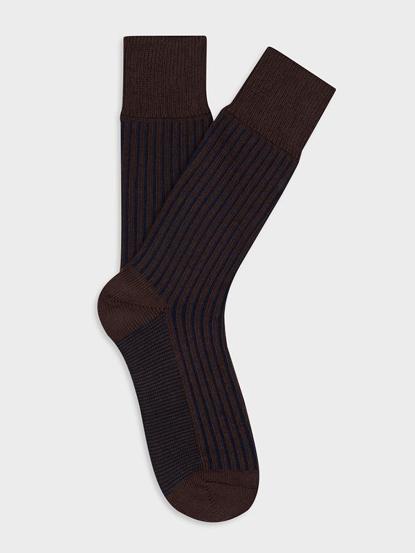Berty Socken mit schokoladenbraunen Strukturstreifen