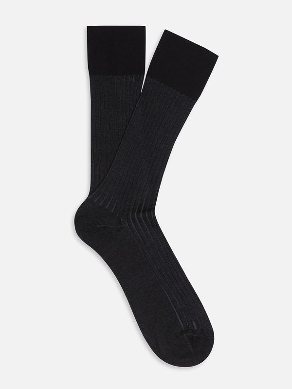 Vanished socks in black Scottish yarn