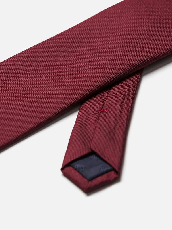 Tie in burgundy silk micro braid