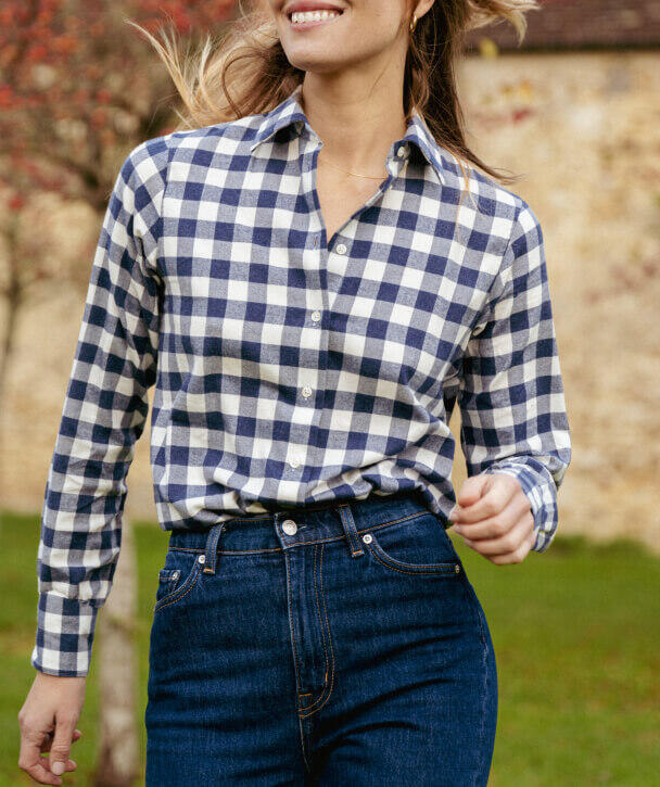 El Atractivo Intemporal de las Camisas a Cuadros de Café Coton