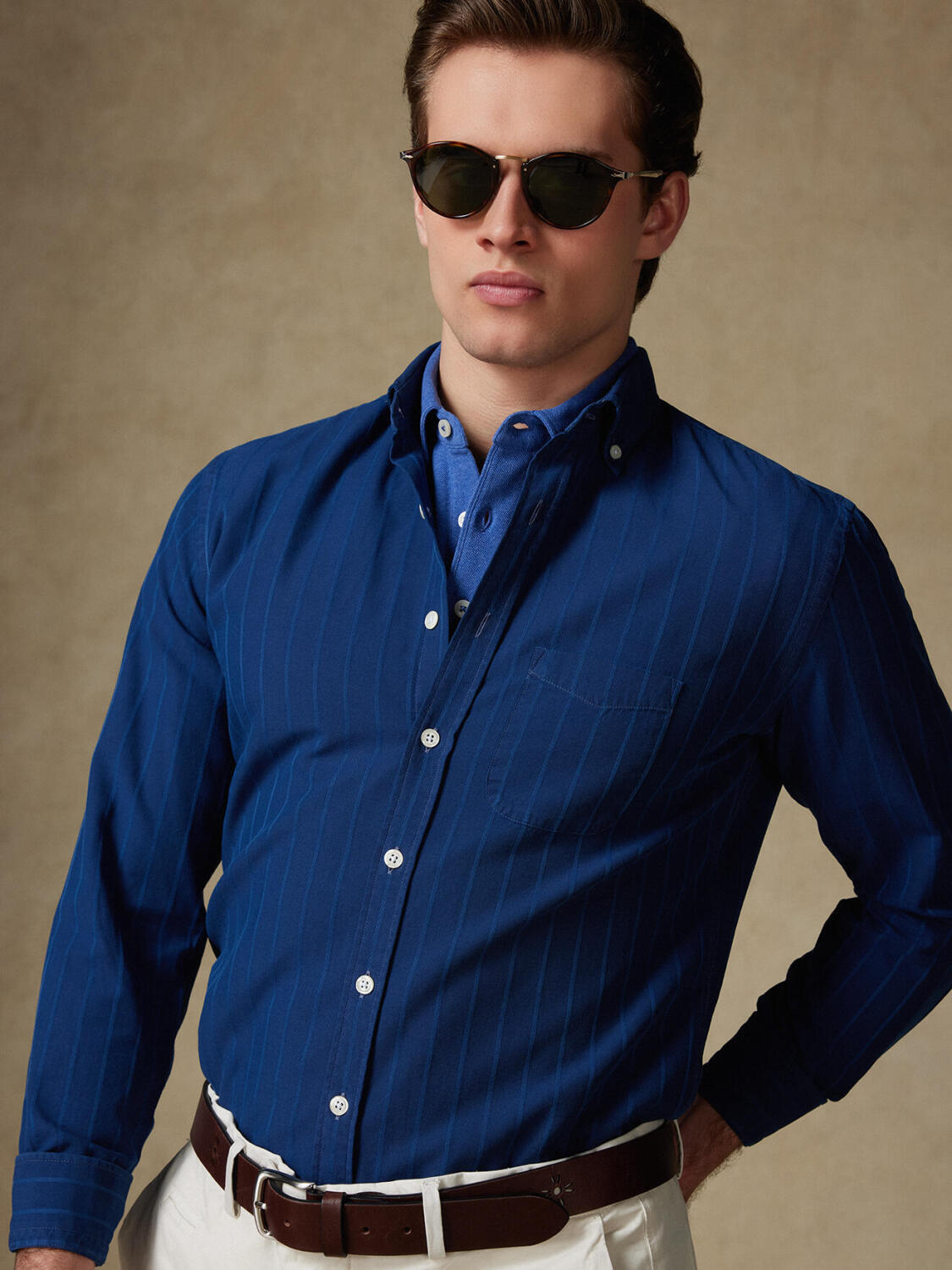 Bred shirt with indigo stripes   - Button down collar