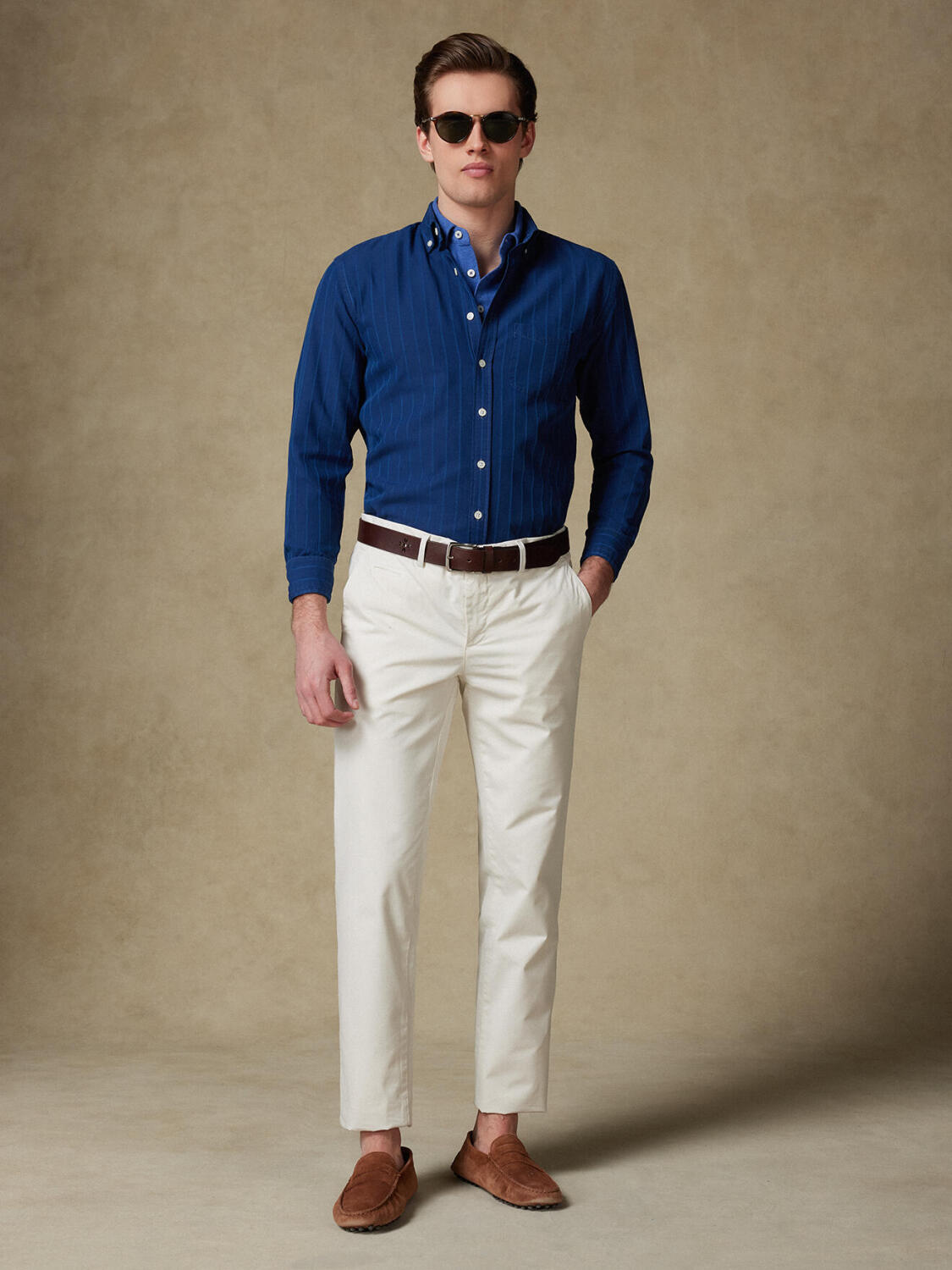 Bred shirt with indigo stripes   - Button down collar