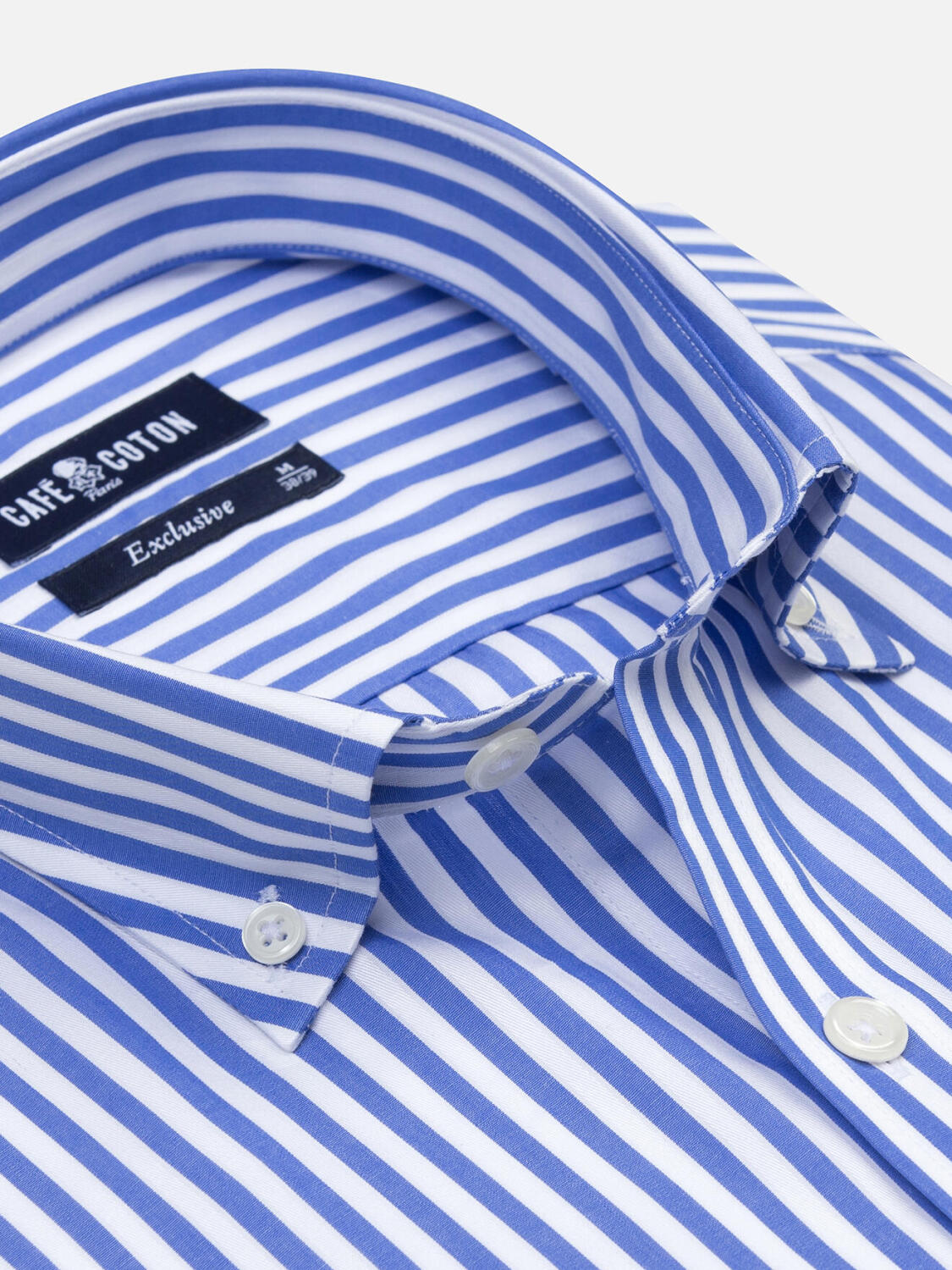 Chris Hemd mit blau Streifen   - Button down Kragen