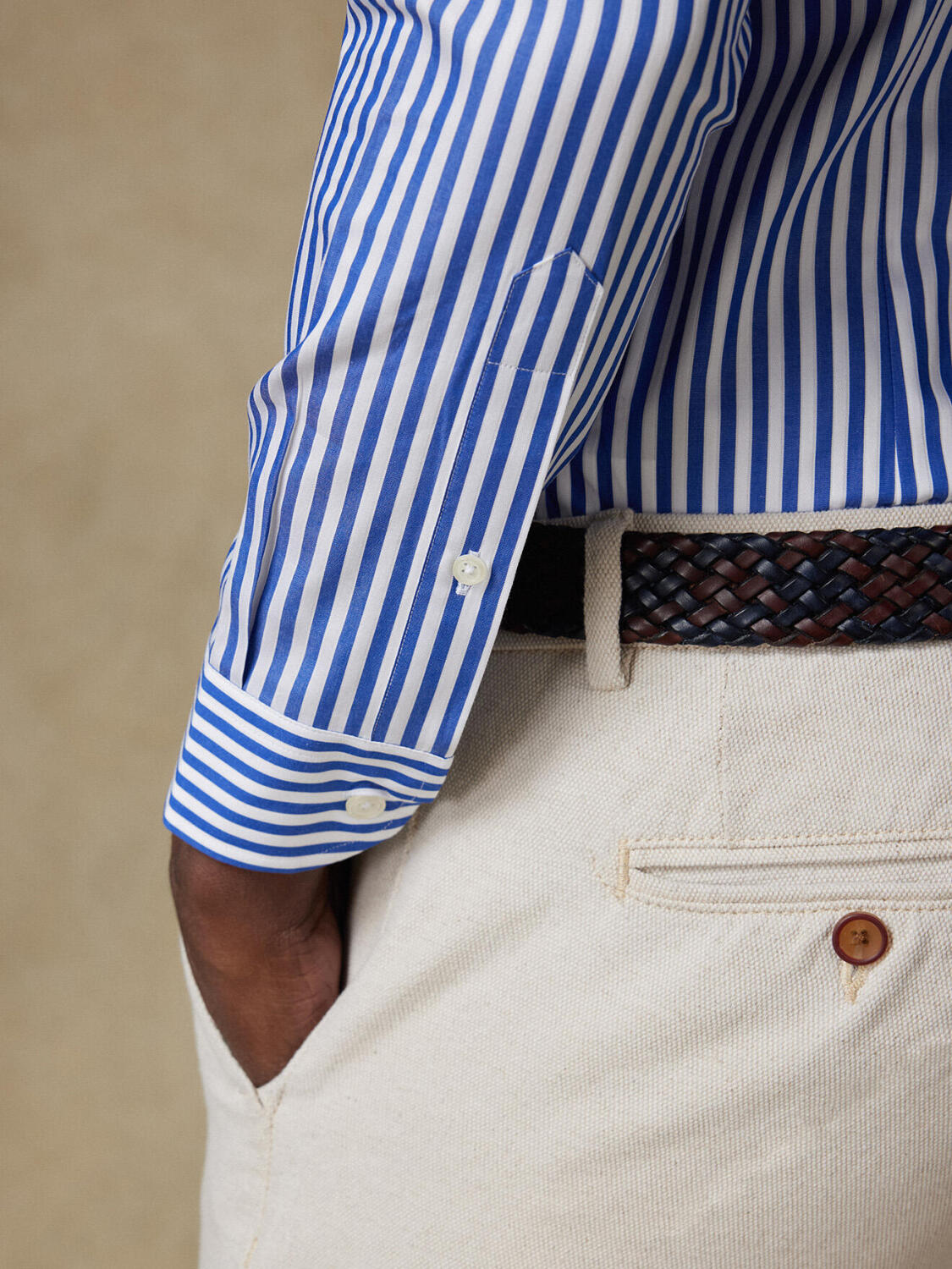 Chris Hemd mit navy blau Streifen   - Button down Kragen