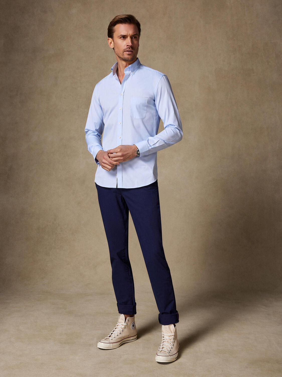 Hemd mit himmelblauen Punkten  - Buttondown Kragen