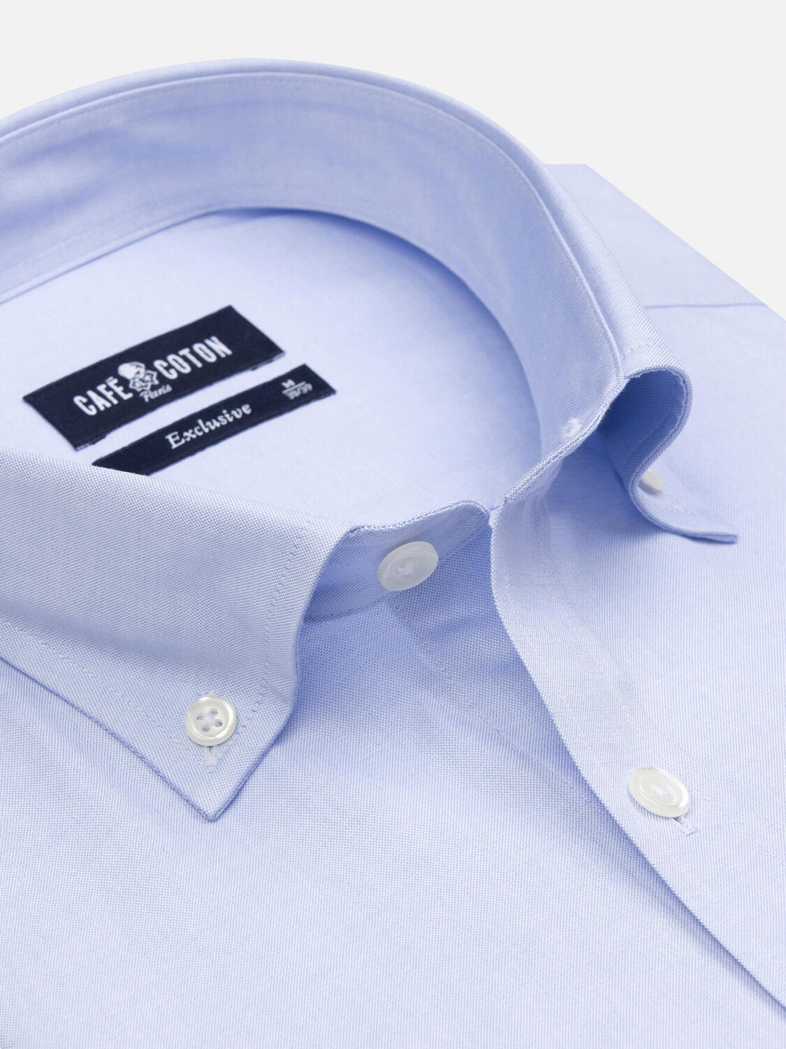 Hemd mit himmelblauen Punkten  - Buttondown Kragen