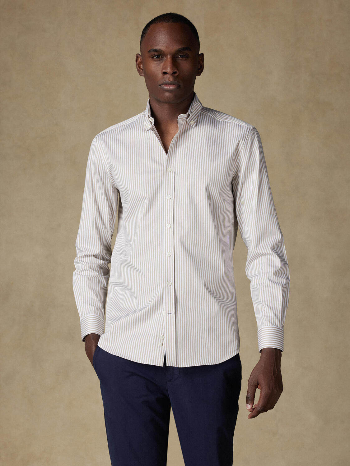 Chemise cintrée Barry à rayures sable- Col Boutonné