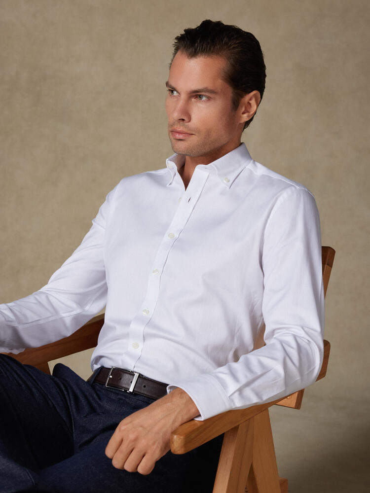 Camisa slim fit blanca de espiga - Con botonos