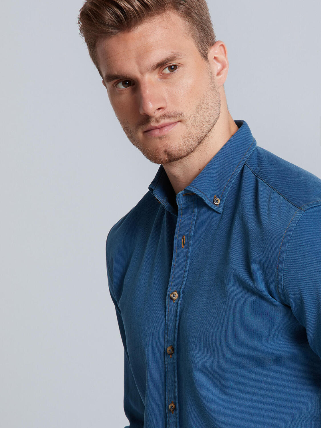 Camicia Dee in denim con effetto piqu&eacute; - Collo abbottonato