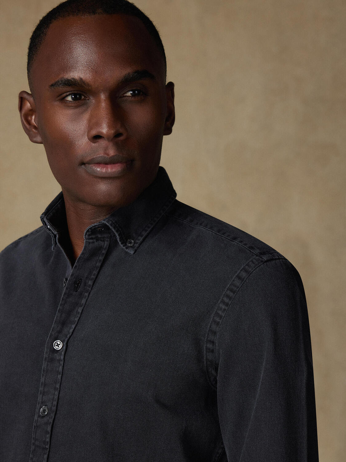 Buton down collar Gustav denim slim fit shirt - Black