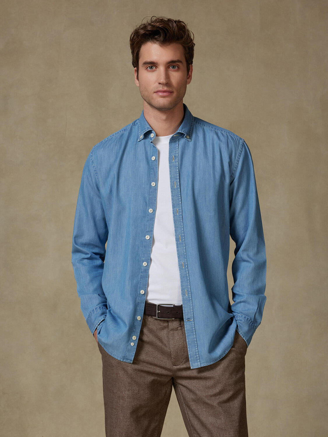 Tailiertes Hemd Haden aus Denim - Button-Down-Kragen