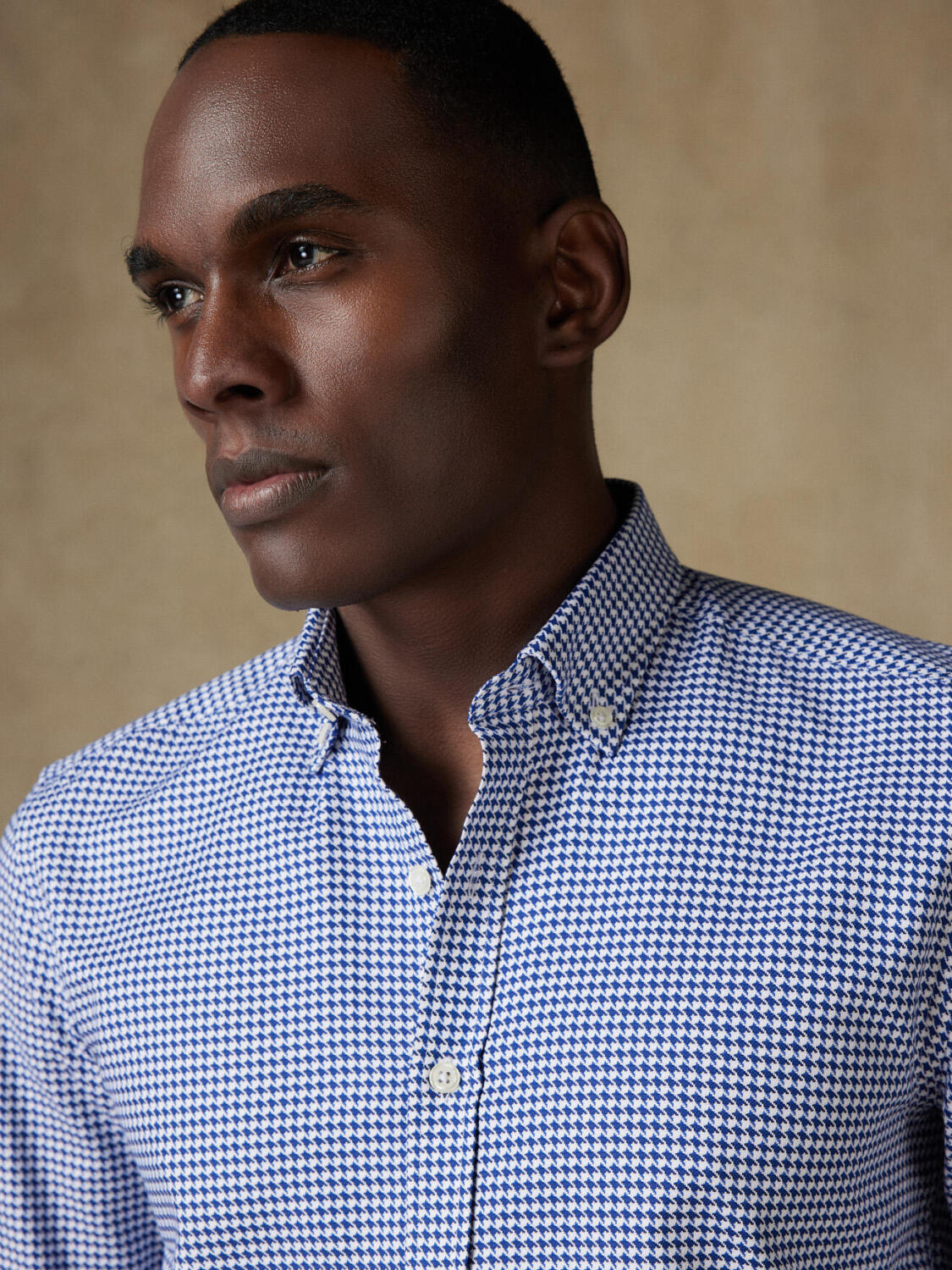 Chemise cintrée Leelan texturée marine  - Col Boutonné