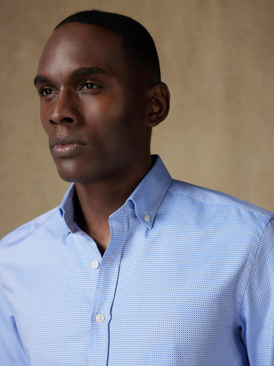 Tailliertes Tailliertes Hemd Smith in himmelblauem Zopfmuster  - Buttondown Kragen