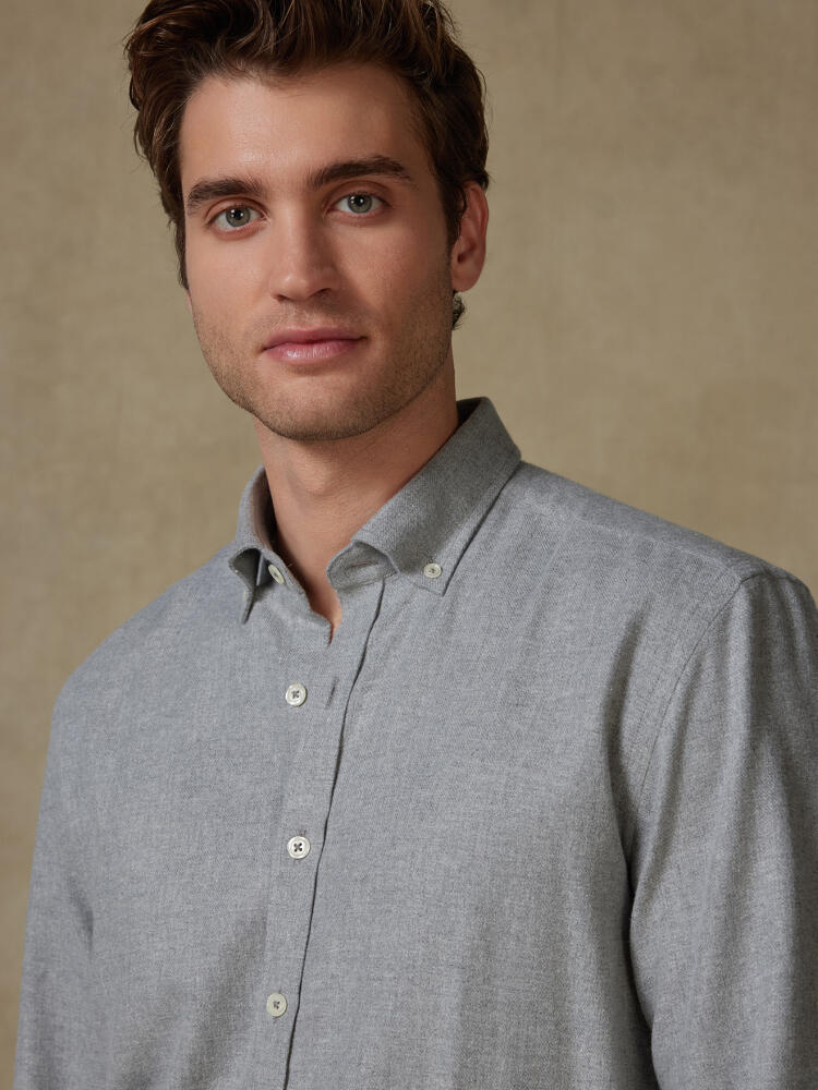 Camicia slim fit Storm in flanella grigia - Cuello button-down