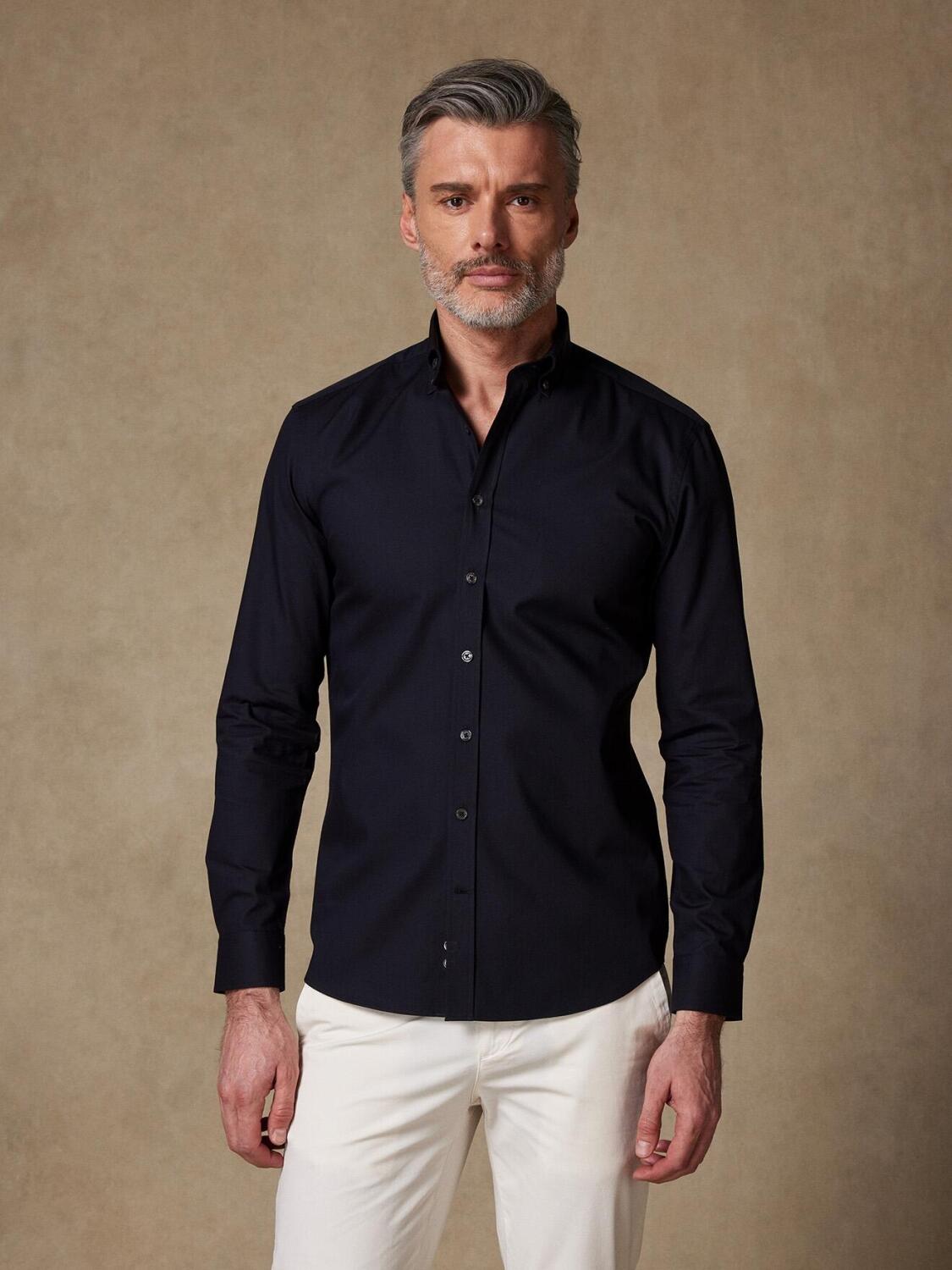 Chemise cintrée Tea texturée noire - Col Boutonné