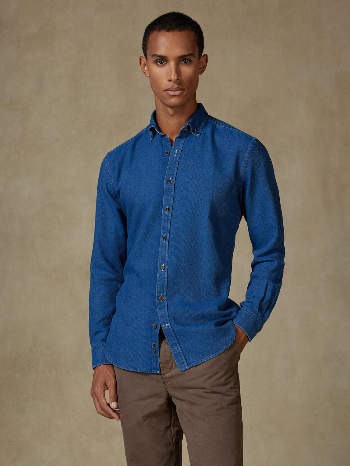 Chemise cintr&eacute;e Tucker indigo - Col boutonn&eacute;