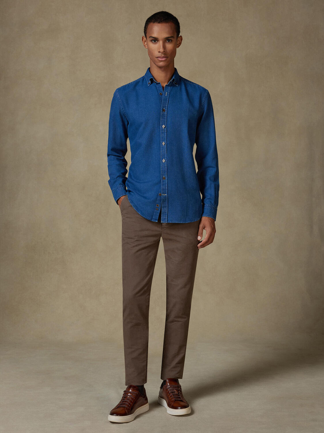 Chemise cintr&eacute;e Tucker indigo - Col boutonn&eacute;