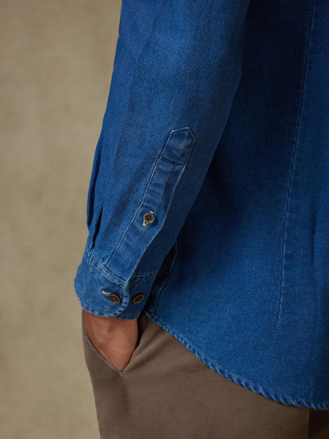 Chemise cintr&eacute;e Tucker indigo - Col boutonn&eacute;