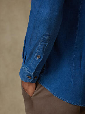 Chemise cintr&eacute;e Tucker indigo - Col boutonn&eacute;
