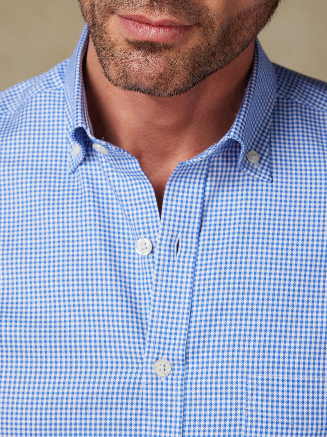 Blaues Gingham-Hemd  - Button down Kragen