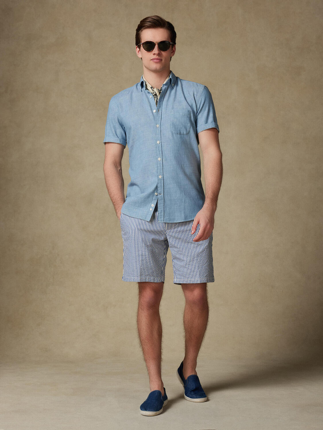 Camicia a maniche corte Chad in denim celeste - Colletto button-down