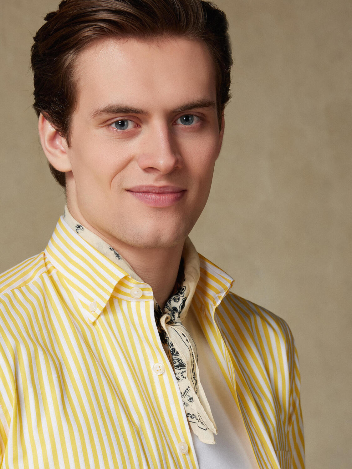 Camicia a maniche corte Chris a righe gialle - Colletto button-down