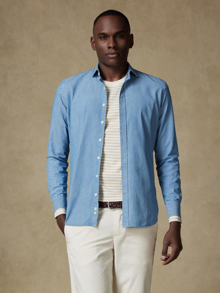 Hemd aus chambray Hellblau